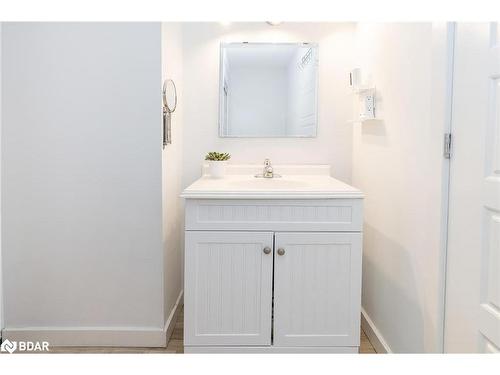 1 Carter Street, Bradford West Gwillimbury, ON - Indoor Photo Showing Bathroom