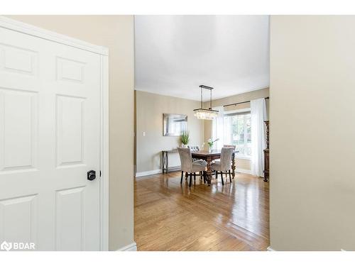1 Bloxham Place, Barrie, ON - Indoor Photo Showing Dining Room