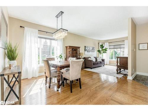 1 Bloxham Place, Barrie, ON - Indoor Photo Showing Dining Room