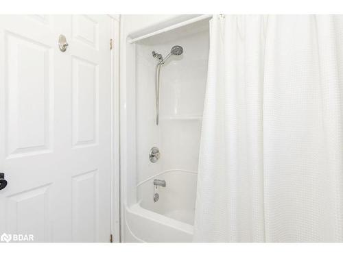 1 Bloxham Place, Barrie, ON - Indoor Photo Showing Bathroom