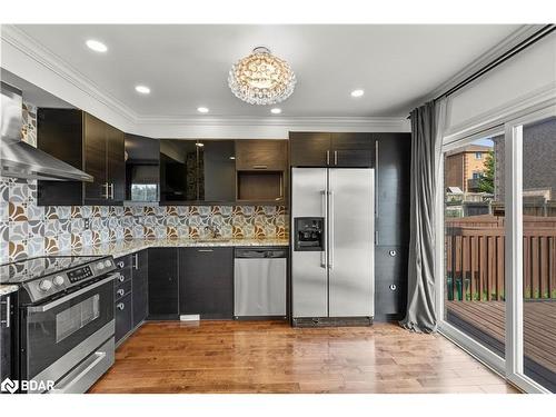 1 Glenhill Drive, Barrie, ON - Indoor Photo Showing Kitchen With Stainless Steel Kitchen With Upgraded Kitchen