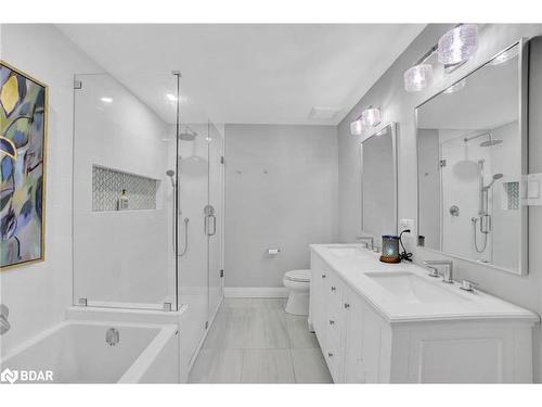 31 Lower Horning Road, Hamilton, ON - Indoor Photo Showing Bathroom