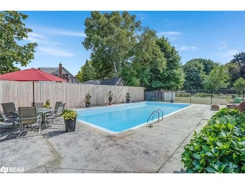 31 Lower Horning Road, Hamilton, ON - Outdoor With In Ground Pool With Deck Patio Veranda With Backyard