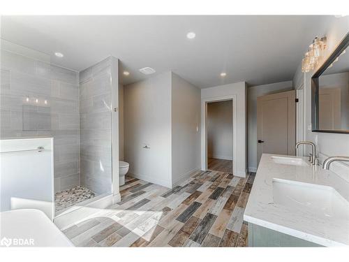 3316 Line 4 N, Horseshoe Valley, ON - Indoor Photo Showing Bathroom