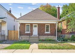 118 Mountville Avenue  Hamilton, ON L9A 1E4