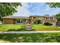 1 Goodland Gate  Scarborough, ON M1S 1V4