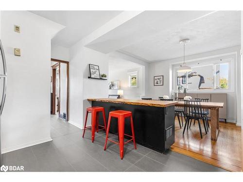 263 Houghton Avenue S, Hamilton, ON - Indoor