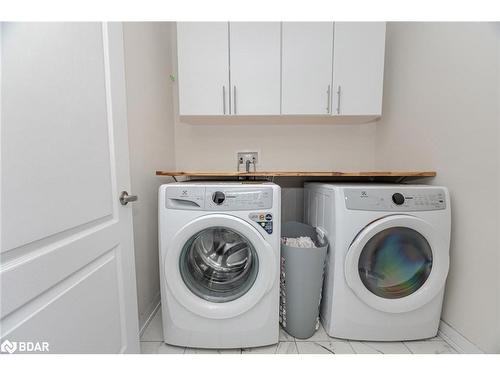 128 Whithorn Crescent, Haldimand, ON - Indoor Photo Showing Laundry Room