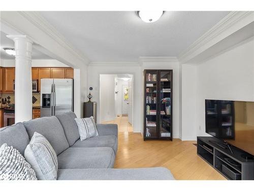 75 Bird Street, Barrie, ON - Indoor Photo Showing Living Room