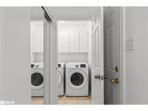75 Bird Street, Barrie, ON - Indoor Photo Showing Laundry Room