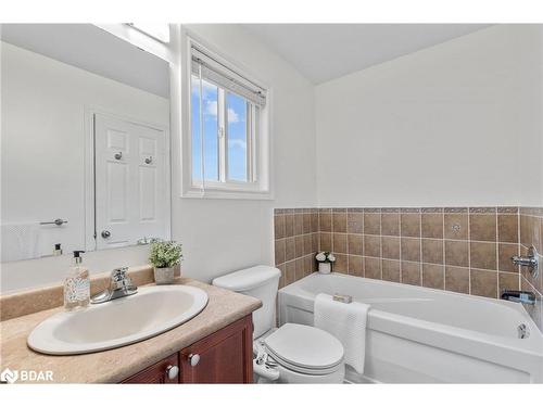 75 Bird Street, Barrie, ON - Indoor Photo Showing Bathroom