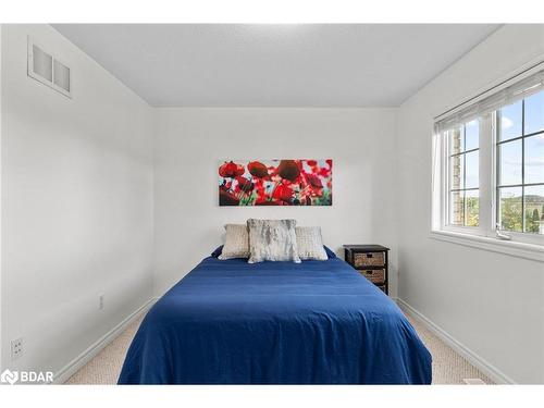 75 Bird Street, Barrie, ON - Indoor Photo Showing Bedroom
