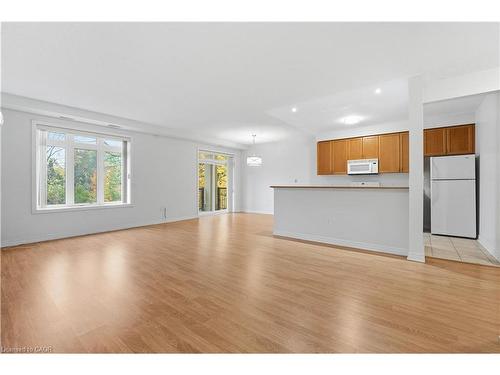 204-443 Centennial Forest Drive, Milton, ON - Indoor Photo Showing Kitchen