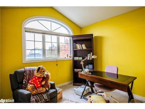 63 Gore Drive, Barrie, ON - Indoor Photo Showing Other Room