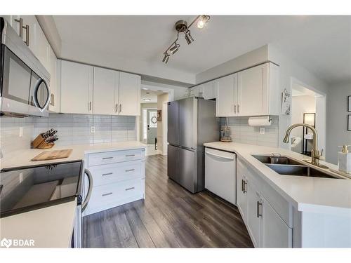 155 Cunningham Drive, Barrie, ON - Indoor Photo Showing Kitchen With Double Sink