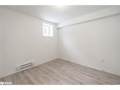 112 West Oak Trail, Barrie, ON - Indoor Photo Showing Other Room