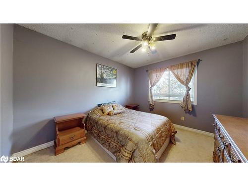 4 Trillium Crescent, Barrie, ON - Indoor Photo Showing Bedroom