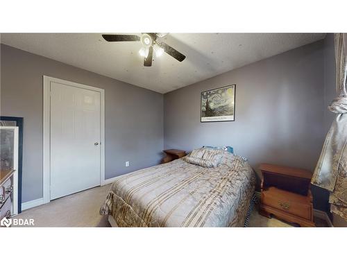 4 Trillium Crescent, Barrie, ON - Indoor Photo Showing Bedroom