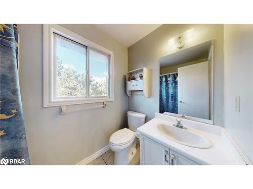 4 Trillium Crescent, Barrie, ON - Indoor Photo Showing Bathroom