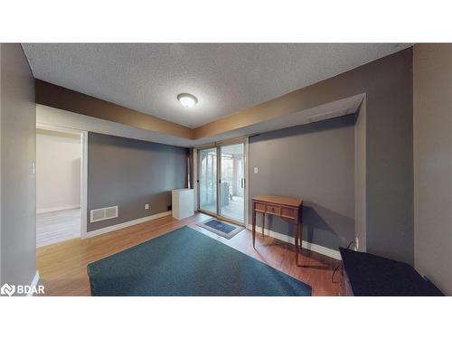 4 Trillium Crescent, Barrie, ON - Indoor Photo Showing Other Room