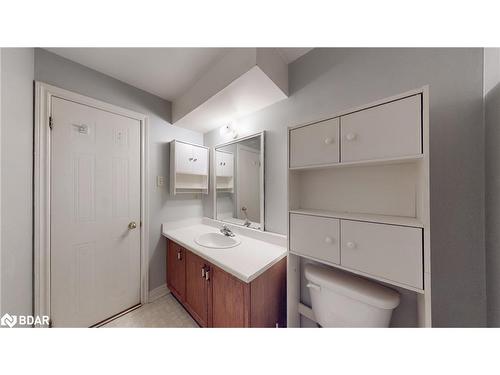 4 Trillium Crescent, Barrie, ON - Indoor Photo Showing Bathroom