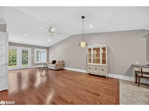 53 Clover Crescent, Wasaga Beach, ON - Indoor