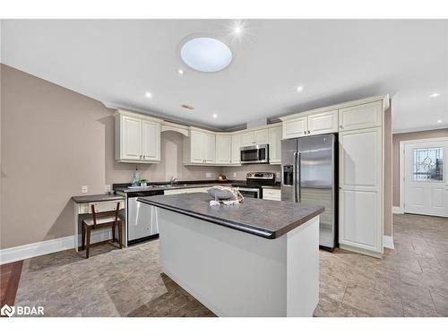 53 Clover Crescent, Wasaga Beach, ON - Indoor Photo Showing Kitchen