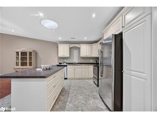 53 Clover Crescent, Wasaga Beach, ON - Indoor Photo Showing Kitchen