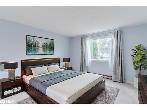 8 Carmans Cove, Innisfil, ON 