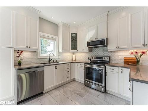6 Laurelwood Lane, Barrie, ON - Indoor Photo Showing Kitchen With Stainless Steel Kitchen With Double Sink