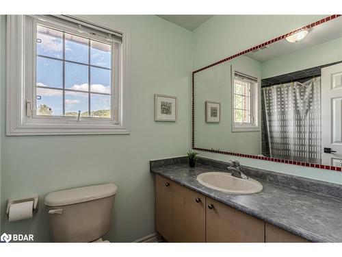 6 Laurelwood Lane, Barrie, ON - Indoor Photo Showing Bathroom