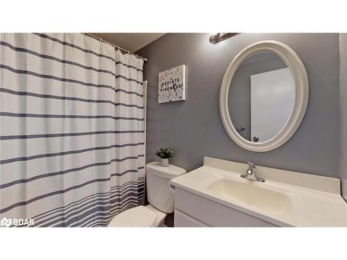 10-648 Doon Village Road, Kitchener, ON - Indoor Photo Showing Bathroom