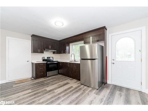 2178 6 Highway, Hamilton, ON - Indoor Photo Showing Kitchen