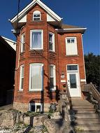 Main-163 Wentworth Street N Hamilton, ON L8L 5V6