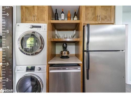 1182 5 Line S, Oro-Medonte, ON - Indoor Photo Showing Laundry Room