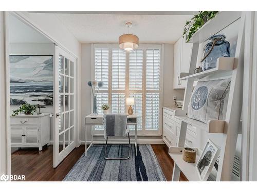 1103-150 Dunlop Street E, Barrie, ON - Indoor