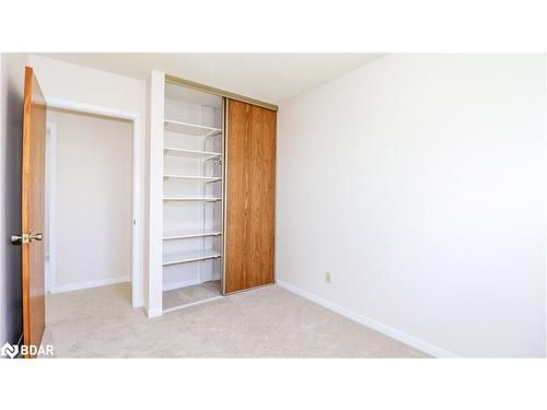 82 Melinda Crescent, Barrie, ON - Indoor Photo Showing Other Room