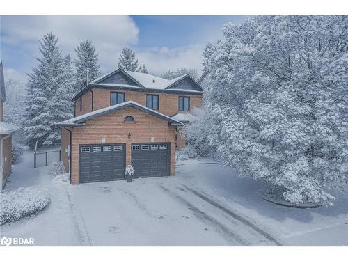 22 River Ridge Road  Barrie, ON L4N 7G2