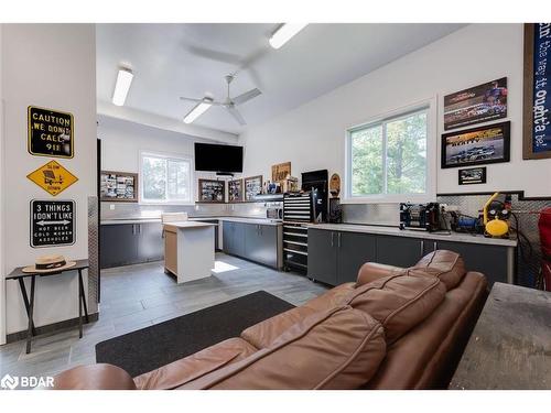 1193 Sunnidale Rd Road, Barrie, ON - Indoor