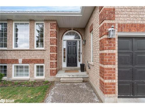 90 Larkin Drive, Barrie, ON - Outdoor With Facade