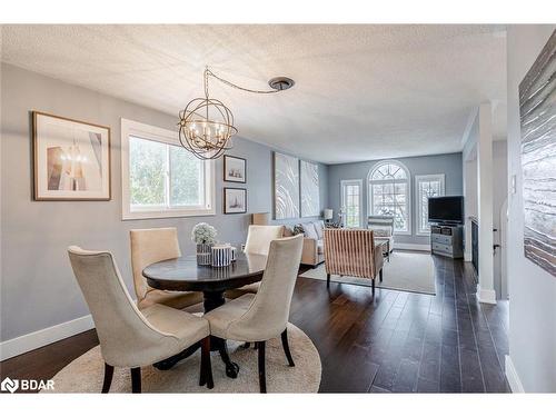63 Mapleton Avenue, Barrie, ON - Indoor Photo Showing Dining Room