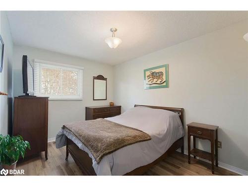 4207 Trapper Crescent, Mississauga, ON - Indoor Photo Showing Bedroom