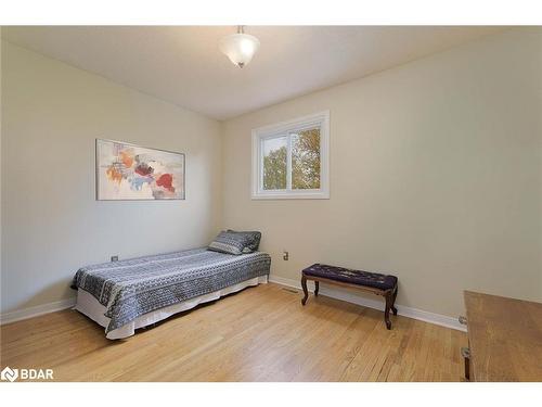 4207 Trapper Crescent, Mississauga, ON - Indoor Photo Showing Bedroom