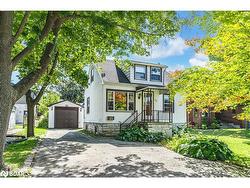 85 Tyler Street  Aurora, ON L4G 2N4