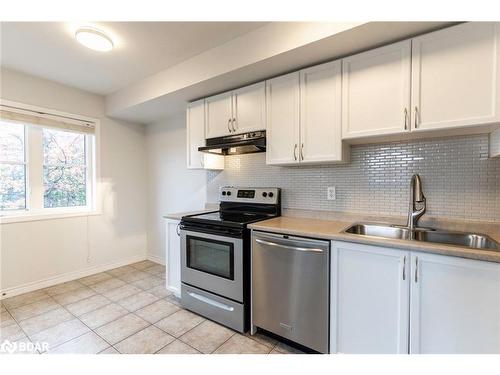 2-141 Sydenham Wells, Barrie, ON - Indoor Photo Showing Kitchen With Stainless Steel Kitchen With Double Sink