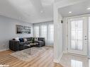 129 Flagstone Way, Newmarket, ON  - Indoor Photo Showing Living Room 