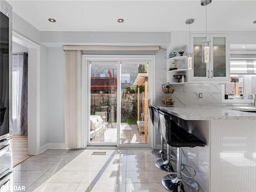 129 Flagstone Way, Newmarket, ON - Indoor