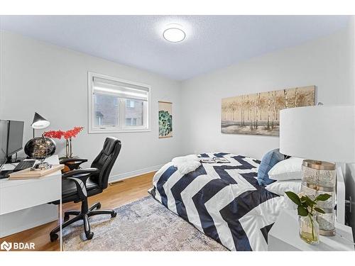 129 Flagstone Way, Newmarket, ON - Indoor Photo Showing Bedroom