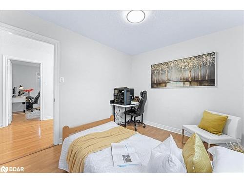 129 Flagstone Way, Newmarket, ON - Indoor Photo Showing Bedroom