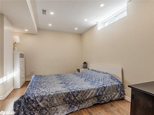 129 Flagstone Way, Newmarket, ON - Indoor Photo Showing Bedroom